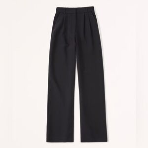 Abercrombie Sloane Tailored Pant in Black
